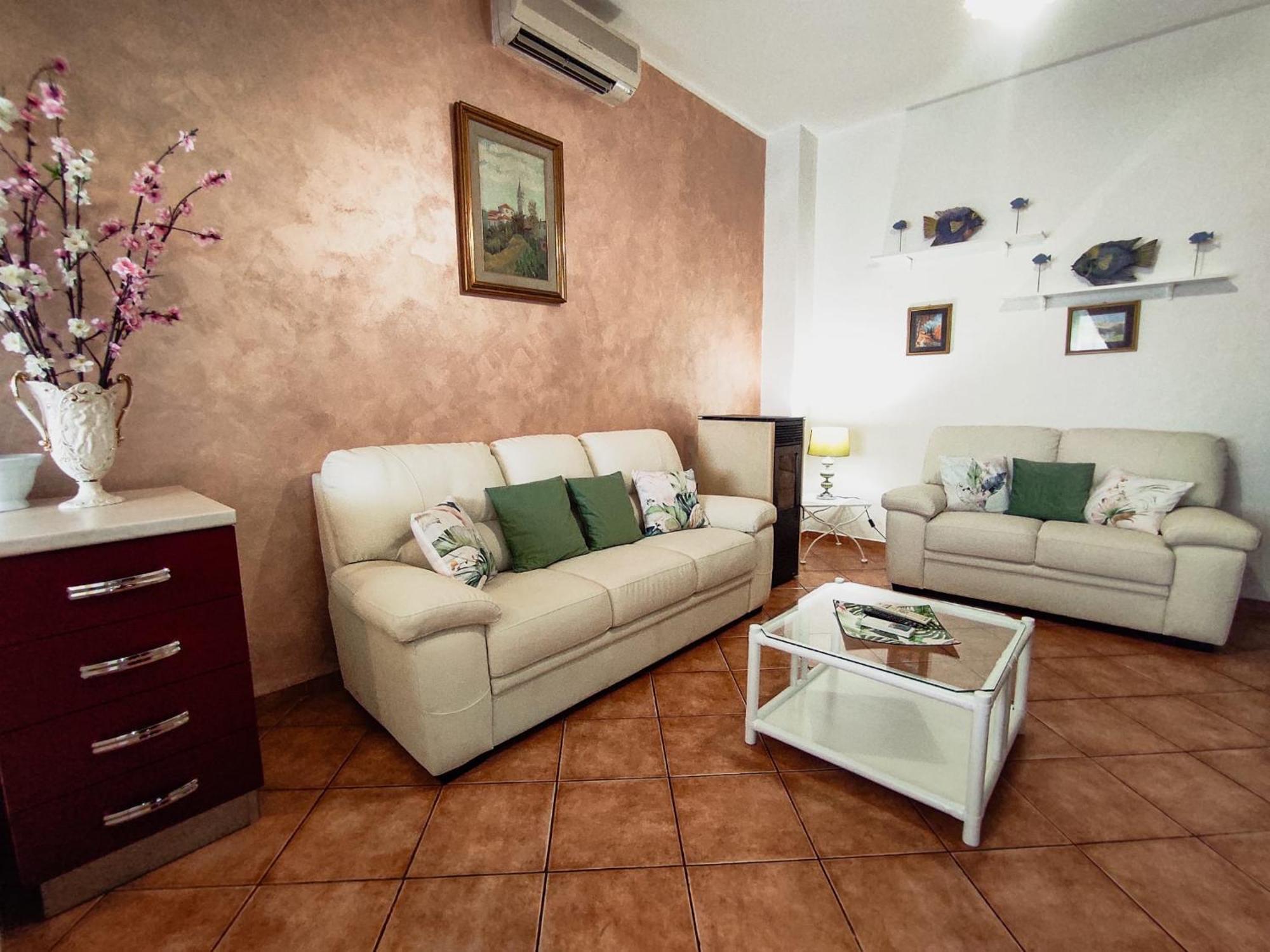 Ferienwohnung Casa Giulia Al Centro Di Olbia Codice Iun P4011 Exterior foto